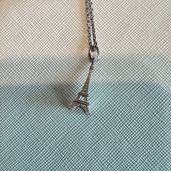 Commelin Fabrique de Bijouterie Sterling Silver Eiffel Tower Pendant Necklace - Picture 3 of 4